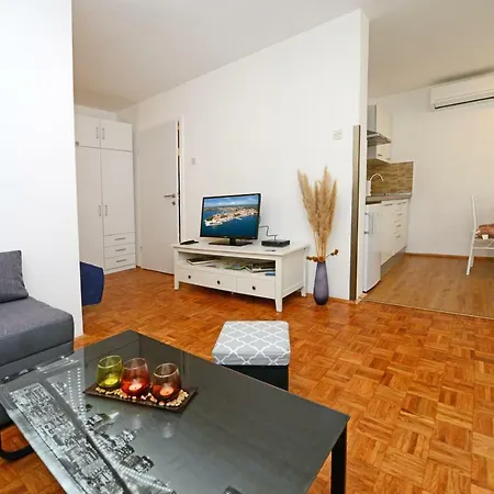 Апартаменты Vukovic *