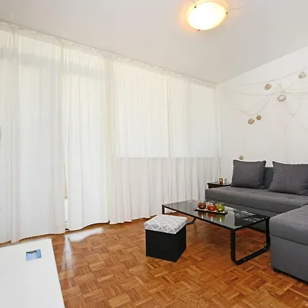 Vukovic Apartment *